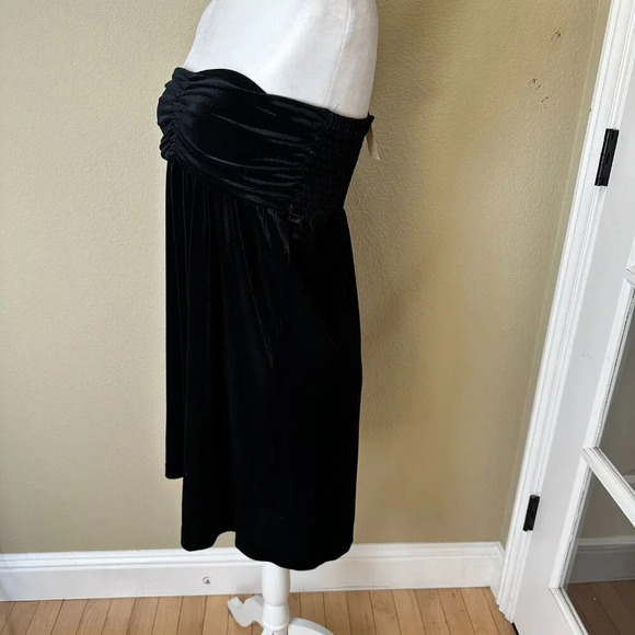 NWT OLD NAVY Stretch Velvet Strapless Mini Dress Size Small Ruched - Picture 5 of 13